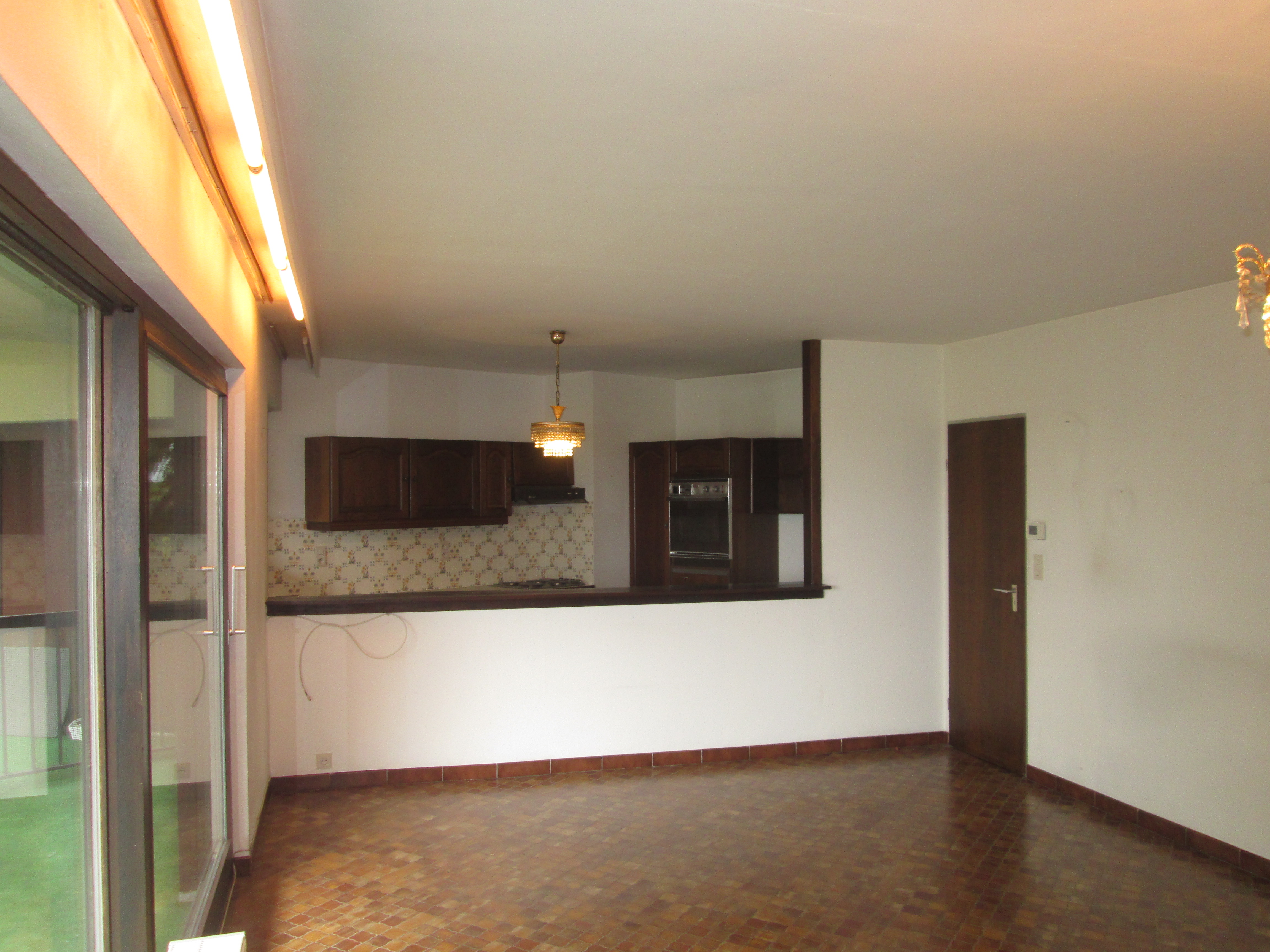 Grand Studio à louer 5ème étage Résidence LE VERSAILLES   Tournai